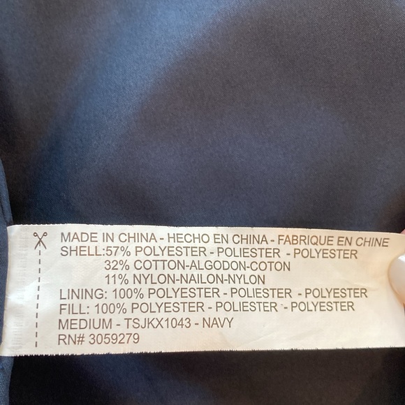 NWOT - Thread & Supply quilted vest. Size Medium. - Picture 12 of 13